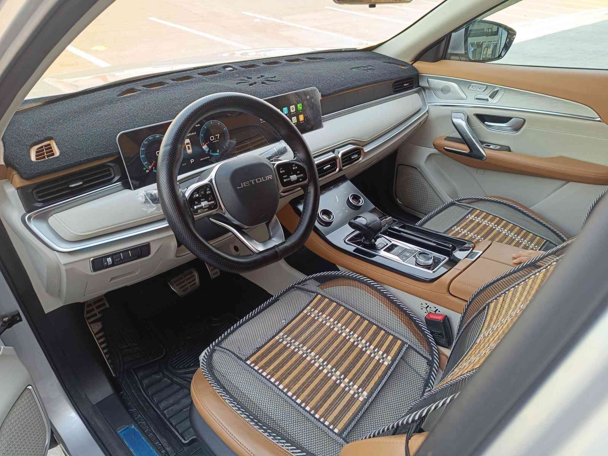 Jetour X70plus luxury
مودیل2023✅ سعر 162

✅5سال ضمان شەریکە هارلم 27km

بدون صبغ 

رقم اربیل»مکان اربیل

محرکV4پستن1.6Tتوربو

ئۆکتانی بەنزین91

فول فول فول مواصفاتluxury 
***********
***********
