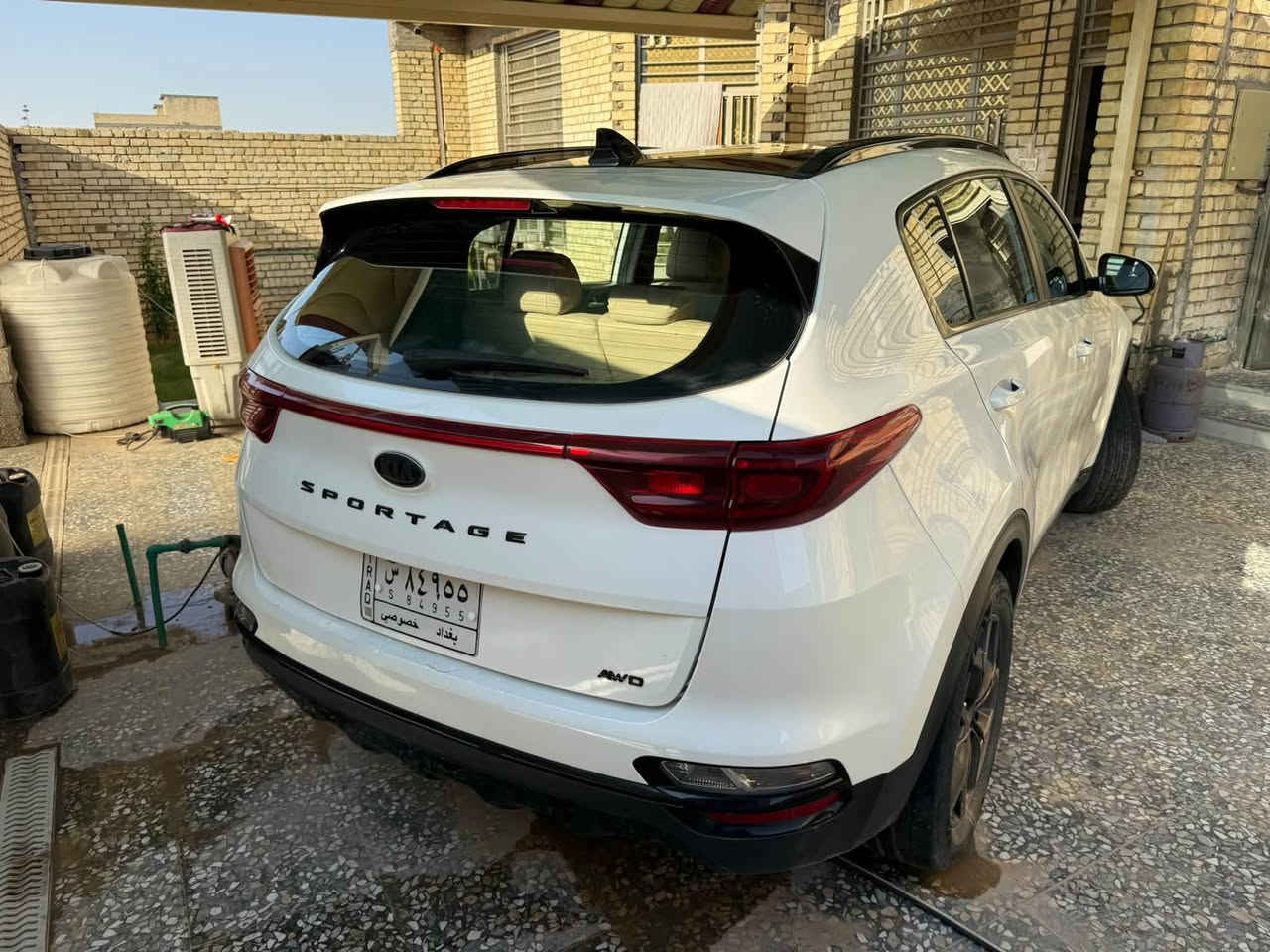 للبيع سبورتج ٢٠٢٢ وارد أمريكي
قم بغداد باسمي تحويل مباشر

مواصفات s

بانوراما

فور ويل 

اشاير بالمري

ماشية ٥٨ ميل 

السيارة جاهزة ونظيفة بالعافية على الي يشتري 

الضرر موجود بالصور مع سونر وفيديو 

السعر ١٧٩ وبها مجال 

للاتصال 

***********

مكان السيارة بغداد
