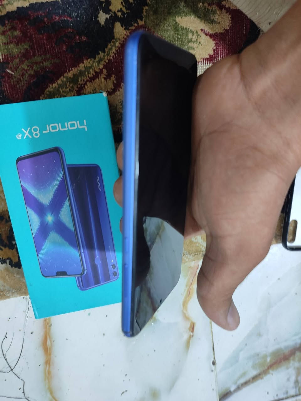 سلام عليكم جهاز اونر اكس 8 للبيع ذاكرته 128 جهاز جديد كارتونته ويا سعر اتصل هاذه رقمي *********** مكاني نجف حي الميلاد
