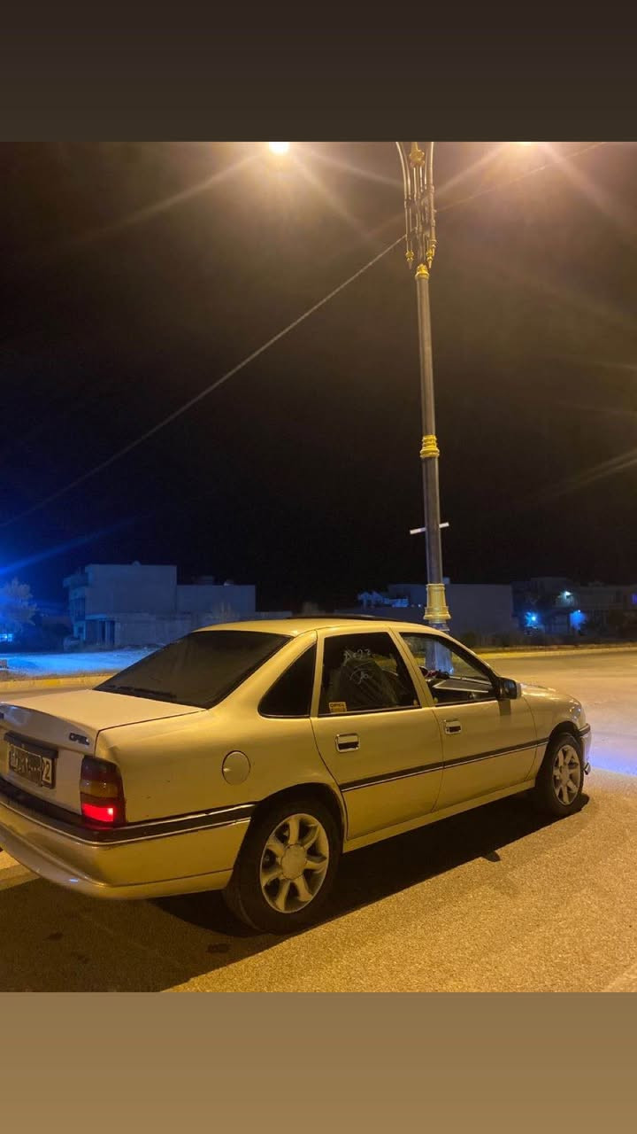 أوبل فيكترا • ١٩٩٥ • رقم دهوك