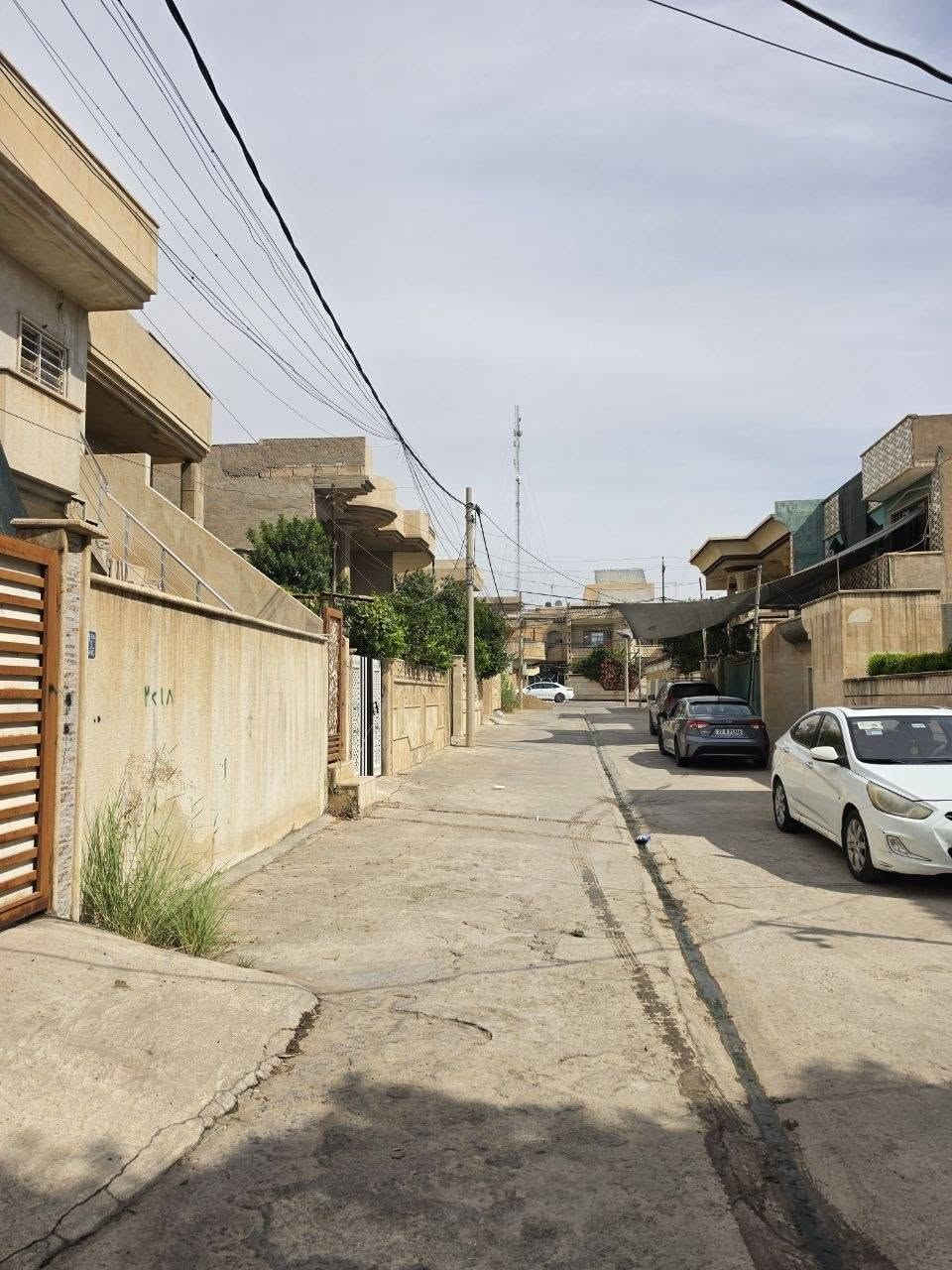 حي الصديق الأولى • ٢٠٠م • طابق ونص