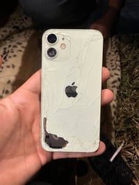 آيفون ١٢ ميني • ١٢٨ جيجا • كاميرا معطلة