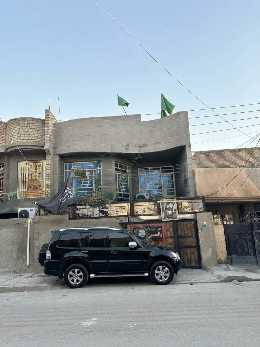 🏠 للبيع بيت سكني مميز
طابو صرف 

📍 الموقع: كفاءات العبيدي قرب العيادة 
واجهه 7ونص نزال 20 

📐 المساحة: 150 متر
📏 الواجهة: 7 ونص
🏢 طابقين كاملين
✨ البيت نظيف جداً

🔹 الطابق الأرضي:

• مطبخ
• استقبال
• صالة كبيرة
• غرفتان
• حمام داخلي
• حمام خارجي
• كراج كبير يتسع لسيارة
.حديقة 

🔹 الطابق الثاني:

• 4 غرف
• حولي
• حمام
السطح شتايكر كامل 

📞 للاستفسار والتفاصيل: يرجى التواصل ***********
