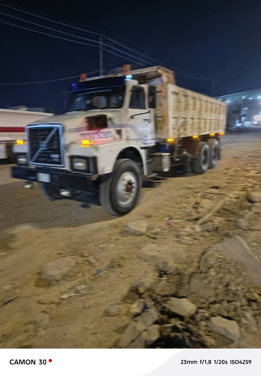 سلام عليكم فالفو لبيع موديل 88سرايليه مجموعه فراشه مكينه جي جاهزه لعمل سعره 25وبيه مجال عنوان نجف عباسيه ***********
