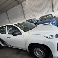 اخوان للبيع بيكب متسيوبيشي L200(قذافي) موديل:٢٠١٩ ممشى:١٠٠ الف KM ضرر:...
