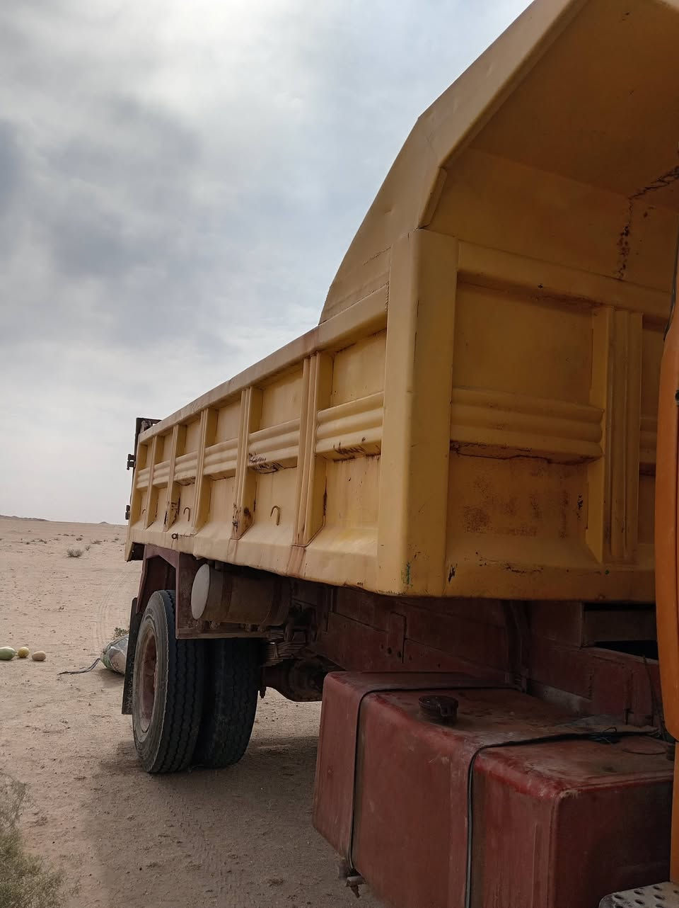 قلاب • مطلوب • قابل تفاوض
