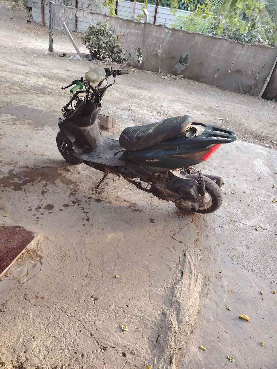 سلام عليكم دراجه فضائي نكره شلعه فول عوزه ترتيبات شويه للبيع أب ٢٢٥ مكاني كوفه عباسيه ***********
