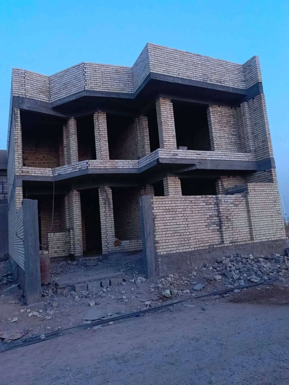 نجار شغل درجه اولى الله شاهد مكاني بغداد تواصل معي ***********

