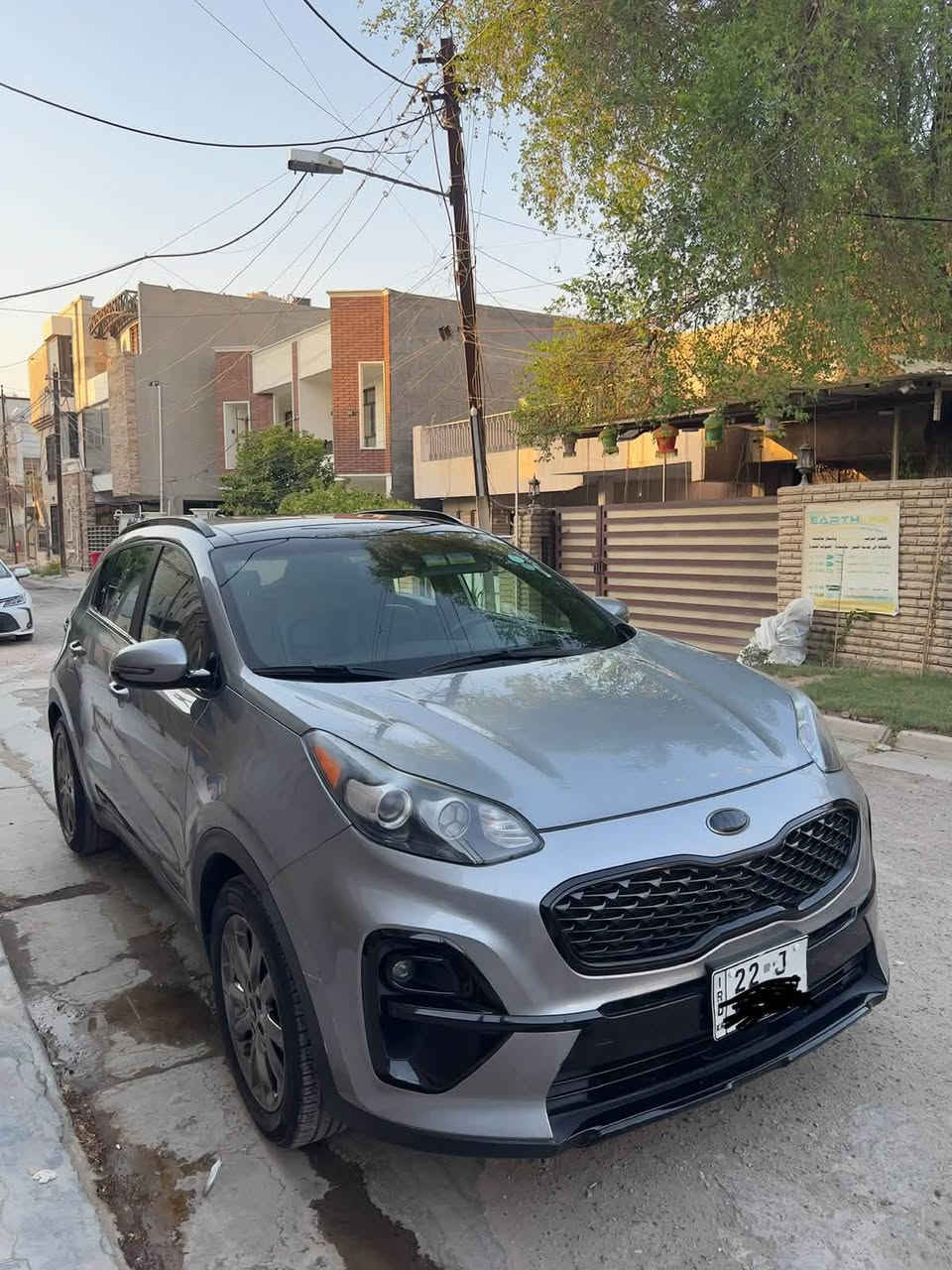 سبورتج 2022
فول مواصفات للاخير
بنوراما 
كشنات كهرباء
تدفئه كشنات وستيرن
شاشه كبيره
البجم العريض
السياره حادثه باب وجاملغ بجم كبس
وبل عراق بارد صغير بل باب الباقي كفاله صور الحادث مرفقه 
رقم اربيل ب اسمي تحويل ثاني يوم
مكان السياره بغداد حي الجامعه
السعر 172 وبي مجال 
***********
