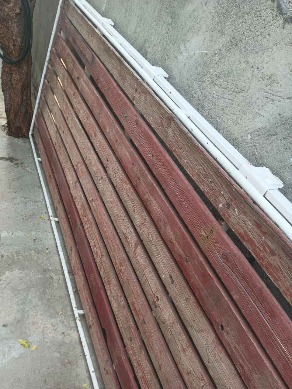سيبايه تزريف نيسان ناصيه السعر 100 وبيها مجال *********** مكان بغداد
