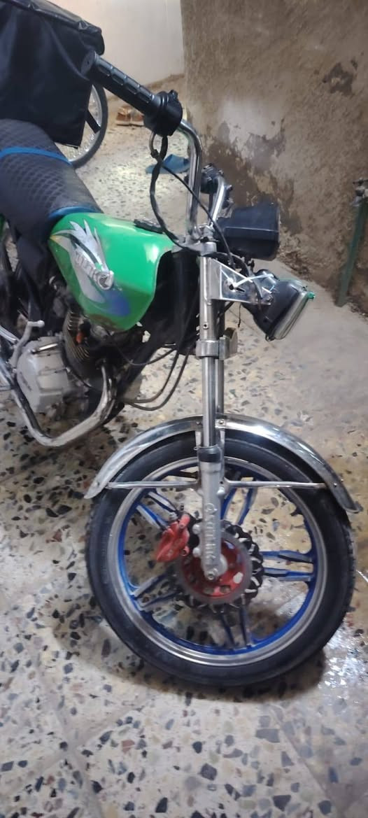 سلام عليكم درجة خمسه كير موديل 2020 درجة بيها بس جبنه سعر دراجة 300بيها مجال بصيط *********** مكاني مدينه الصدر
