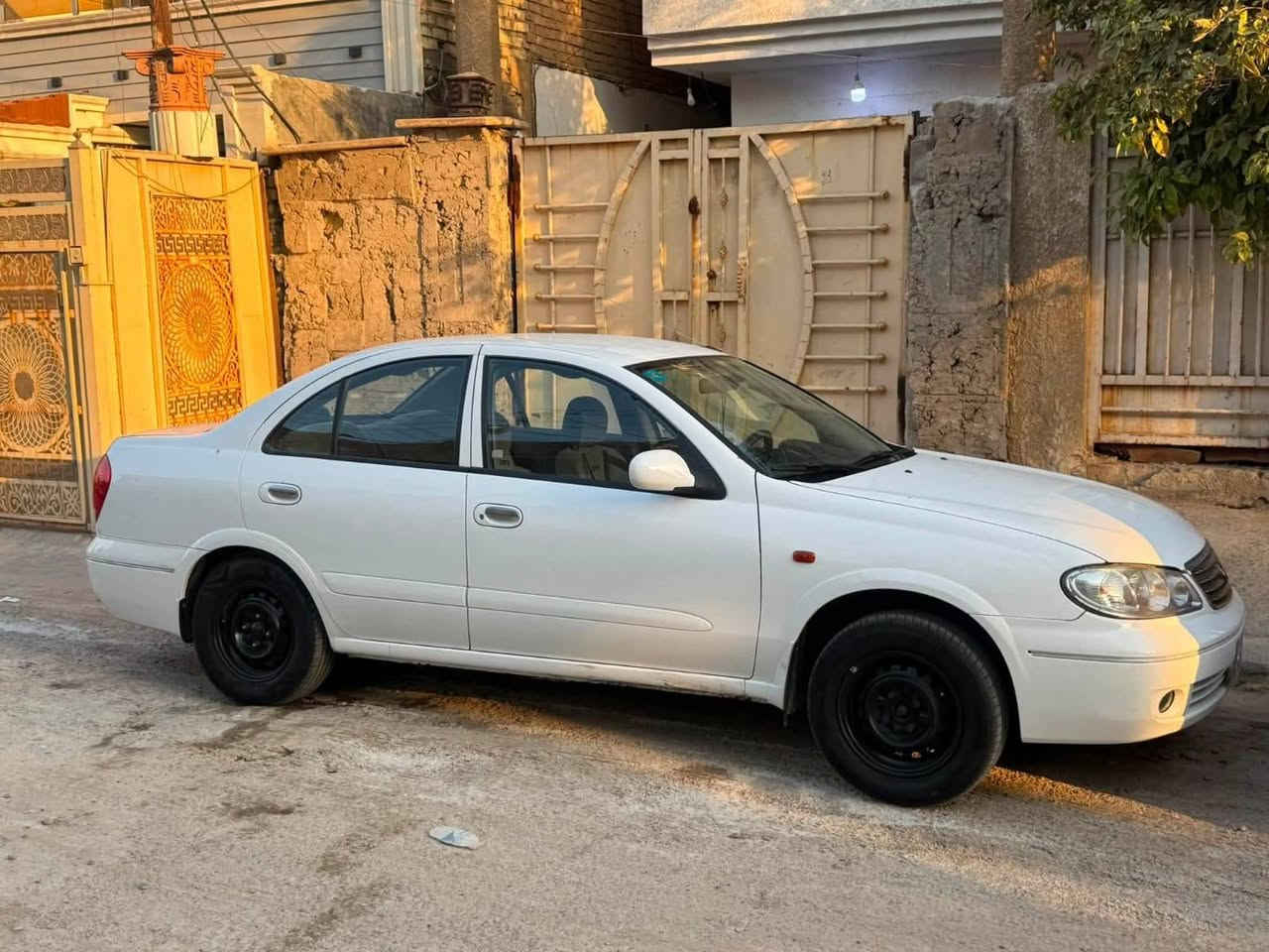 السلام عليكم
سني ياباني اصل 
موديل 2004 اوتو
كير محرك تبريد خير من الله
معروف هذه الموديل بمتانته
السيارة بيها قطع رش بدون حادث
بسب شخوط
عظمتها تخبل بيها نصبه كلش مرتبه
السعر 78 وبيها مجال كلش بسيط
هزه رقم جديد تحويل ثاني يوم
***********
بغداد الكرخ
