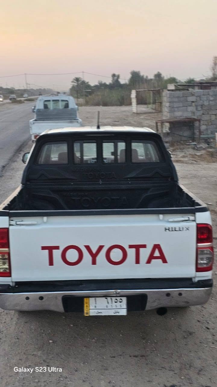 سلام عليكم للبيع هايلوكس موديل ٢٠١٥ فول مواصفات شاصي ١٩ سيارة مكفولة مكينة جديدة حداديه وتخم تاير خير من الله مكفول من الفتح والصبغ السعر١٩٠وبيه مجال المكان بابل حمزه الغربي للاستفسار الاتصال على الرقم ***********
