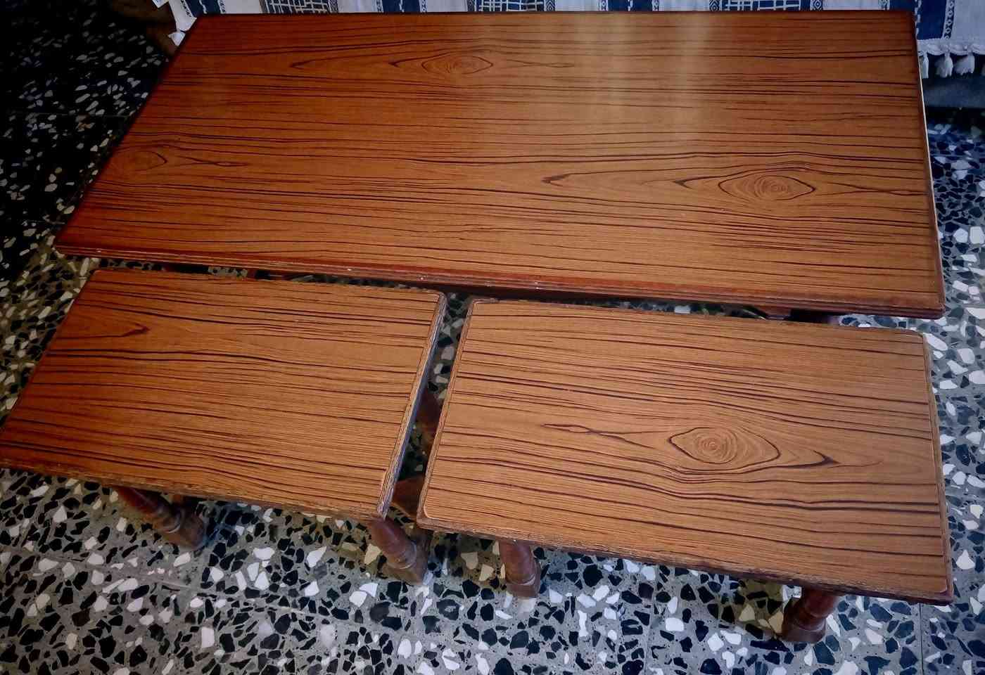 السلام عليكم عندي ميز وطبلات ٢ صاج تكمه بسعر مناسب رقم ***********
