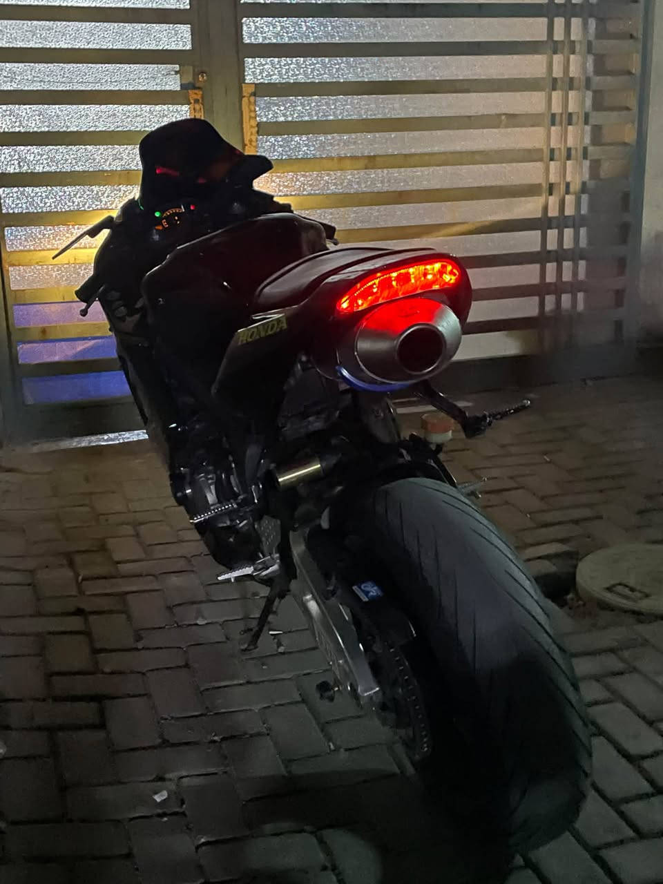CBR600RR • 2006 • مكينة تحتاج تنظيف