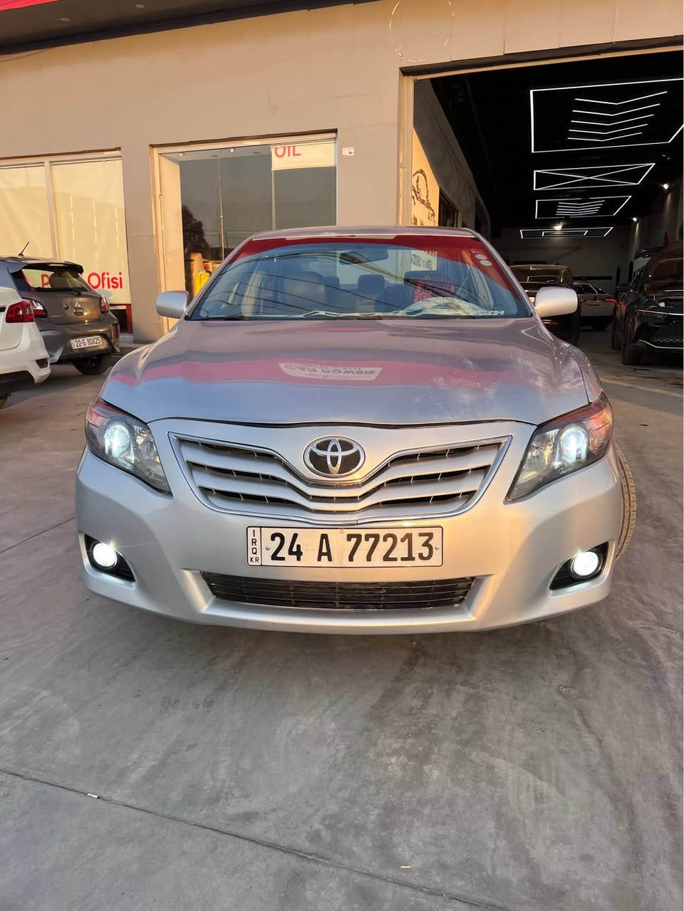 Toyota camry 2011 ئەمریکی سەیارەکی توندو تۆلە بێکێشەیە بێمەسروف 
سەیارەکە غازە حکومی ٢٠٠ دینار  لە موصل کەرکوک  
جاهزە 
جاملغو نیو بۆنیت سبوغە  
0️⃣7️⃣5️⃣1️⃣1️⃣9️⃣0️⃣9️⃣1️⃣0️⃣0️⃣ أربيل, العراق
