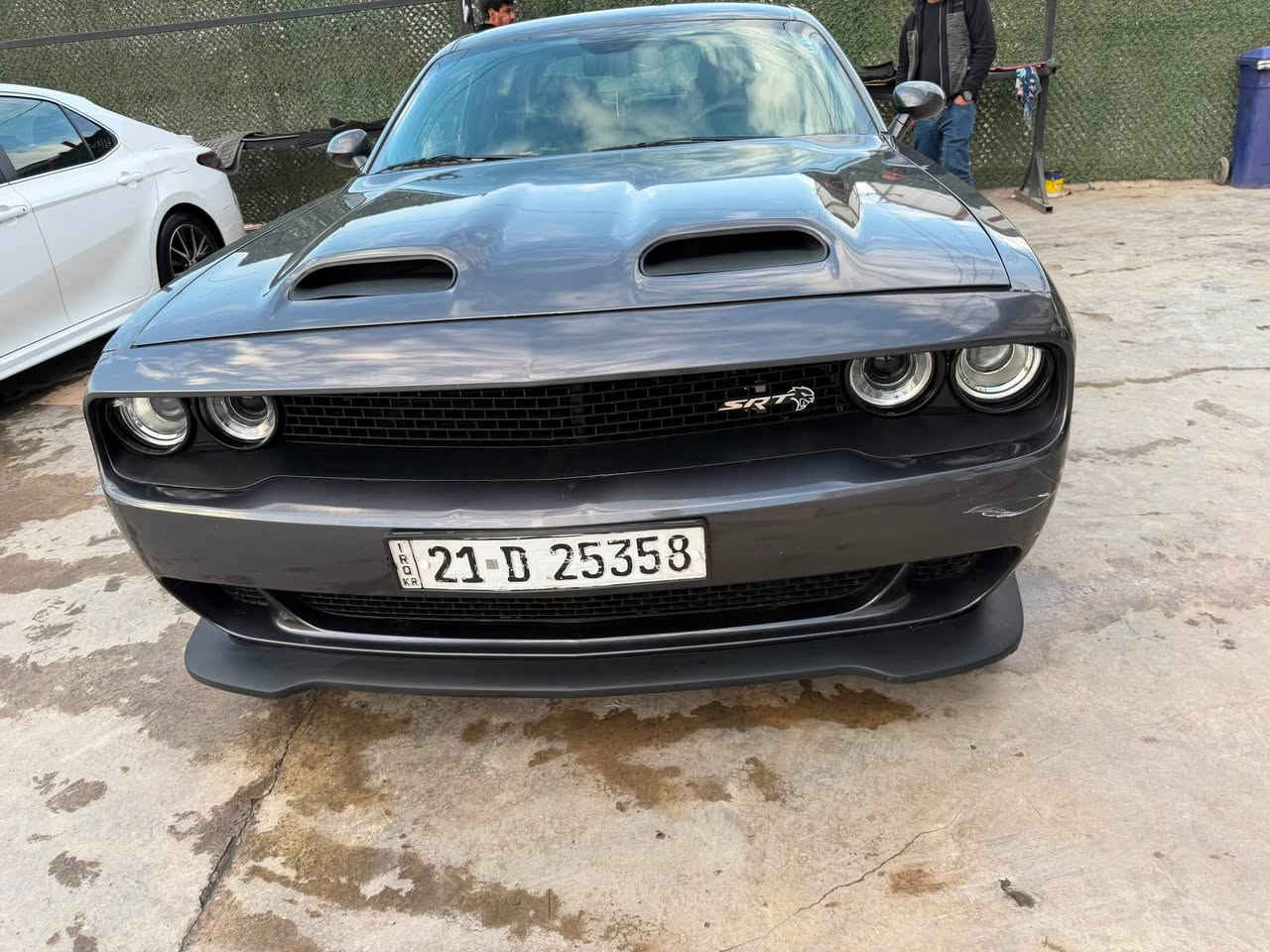 مرحبا شباب
جالنجر ٢٠١٦ SXT plus
فول مواصفات 
فتحة 
كشن تدفئة تبريد 
غرفة جلد حضن
مرايات هيتر و تعتيم
شاشة جبيرة
بيها منظومة زينون جديده
بيها سستم اكزوز صوت مرتب
ماشية ١١٣ ميل
بيها جاملغ و بنيد حادث بالعراق تبدلن 
و بيها من امريكا صبغ بالجاملغات الخلفيه بس شي بسيط و مكان صغير مو كل الجاملغ 
رقمها سليمانيه بأسمي 
السعر ١٤٣ 
ترهم مراوس بكورلا هايبرد فقط
***********
