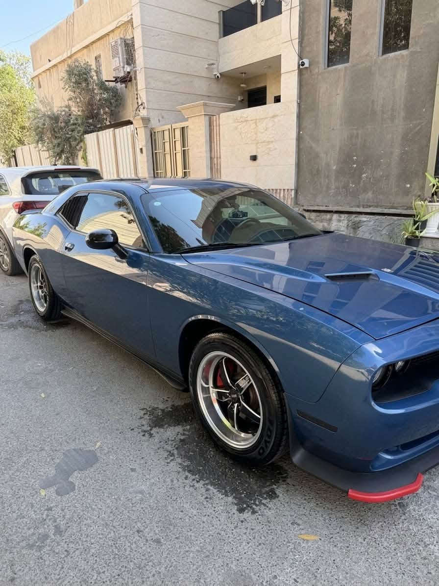 دوج جالنجر 2023 SXT Last Call
ماشية 44 الف 
لون ازرق متغير حسب الاضاءه 
الحادث خلفي 
بدووون ايرباك بجم كبس
الجاملغ الخلفي والصندوق صبغ فقط
صور الحادث مرفقة 
اضافات
دركة RBM كاربون فايبر 
ويل ماركه ويلد الامريكي 
كشن جلد احمر 
بصمة التشغيل  Red Eye
لحايه دفيوزر كفرات سكوبات
السيارة جاهزة متصرف عليها ابد 
السعر / 175 ورقة و بيها مجال للشراي 
رقم بغداد الجديد تحويل ثاني يوم
مكاني بغداد 
***********
