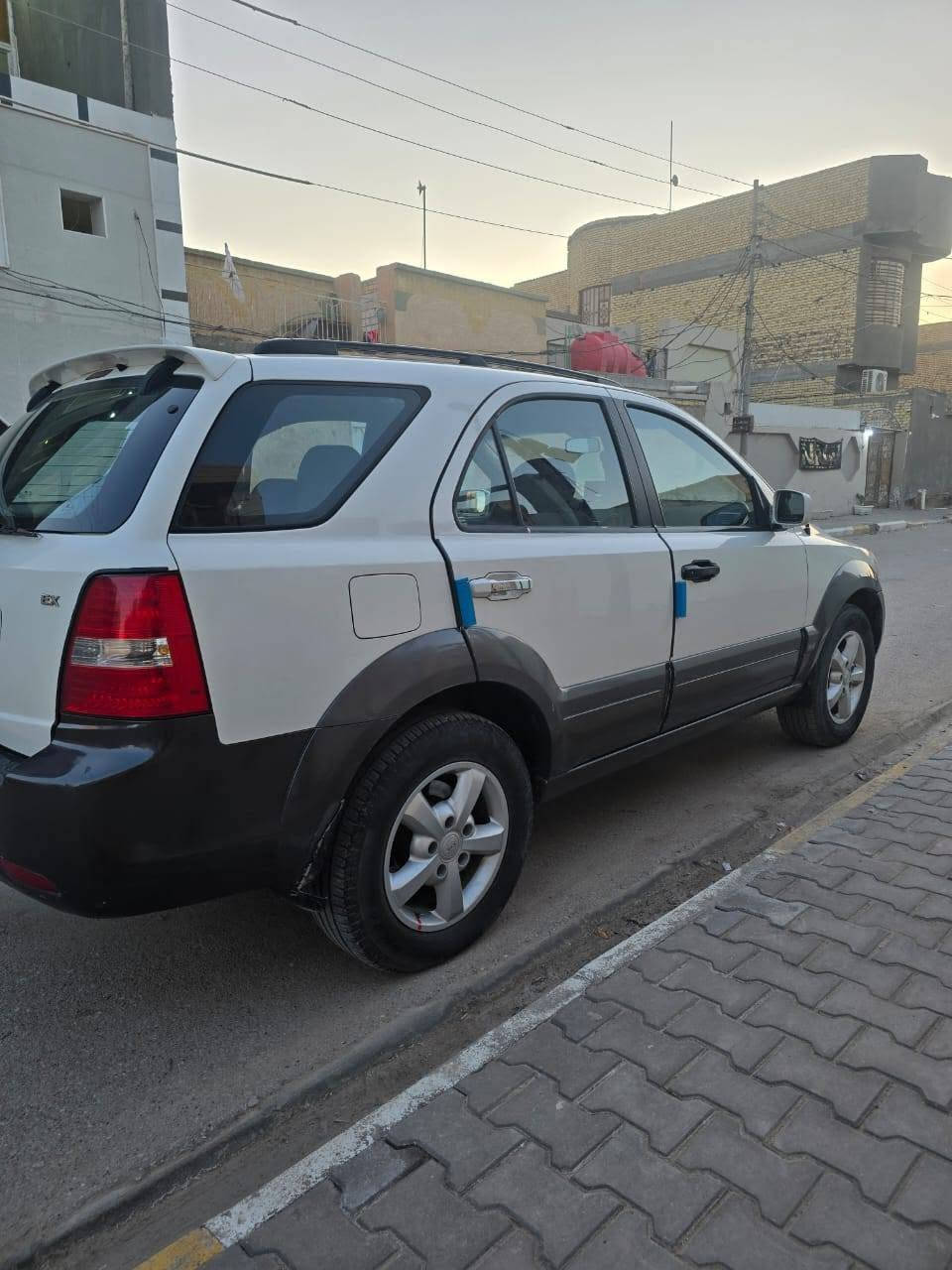 سورنتو 2009
وارد خليجي
مكينه 3800
الصبغ البيها موجود بالسونار بالصور
عليها منضومه غاز ٨٠ لتر  
رقم قادسيه بأسمي السياره مداور ثاني يوم
حداديه تمام
 تايراتها جدد
تبريد
سياره جاهزه ونضيفه
٩٠ ورقه وبيها مجال بسيط
***********
