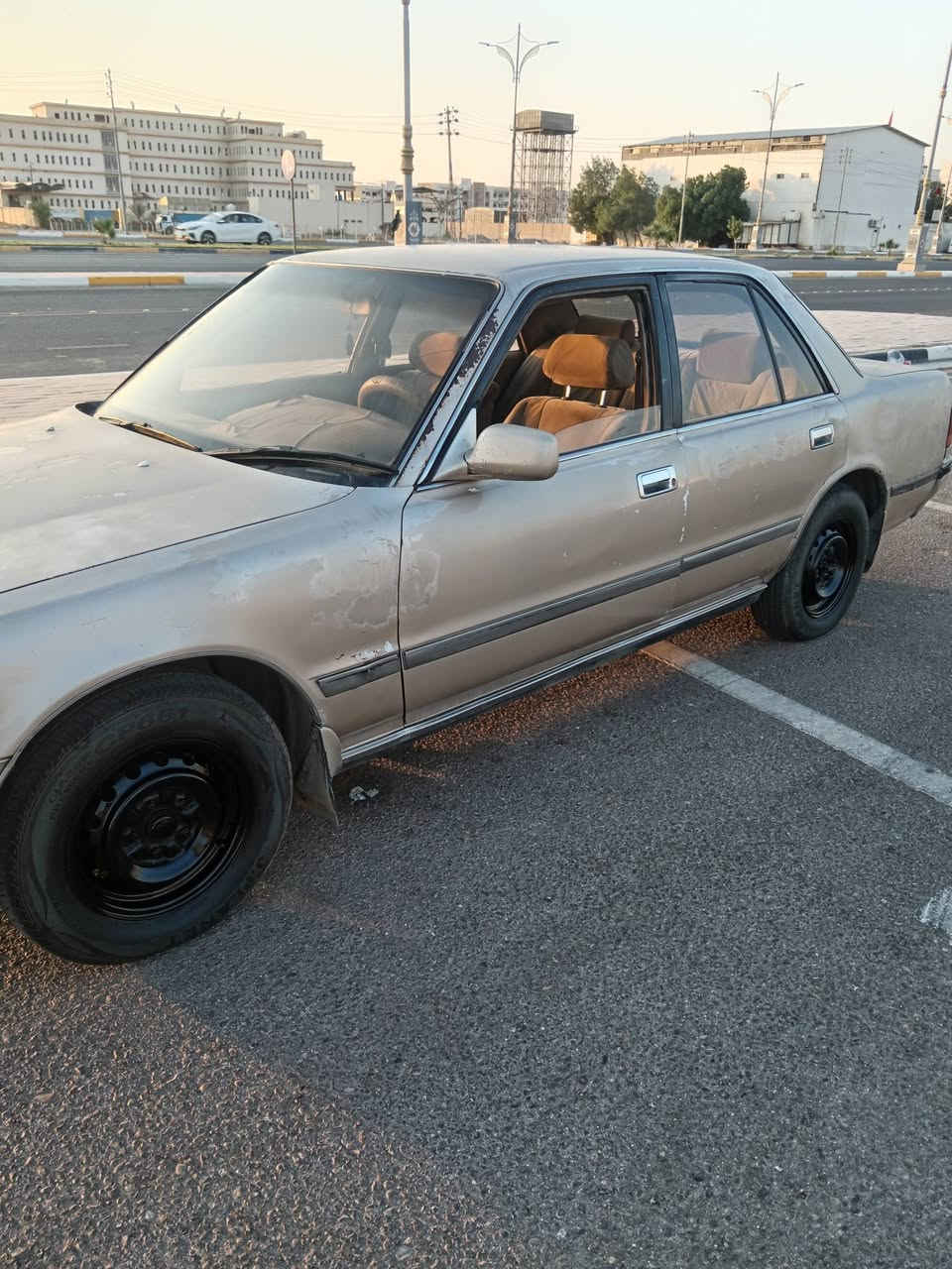 سلام عليكم مارك ٩٢ سنويه ل ٢٨ سياره حلو يرادلها صبغ السعر ٣٥ مجال قليل الشراي يتصل فقط اتصال *********** او واتساب
