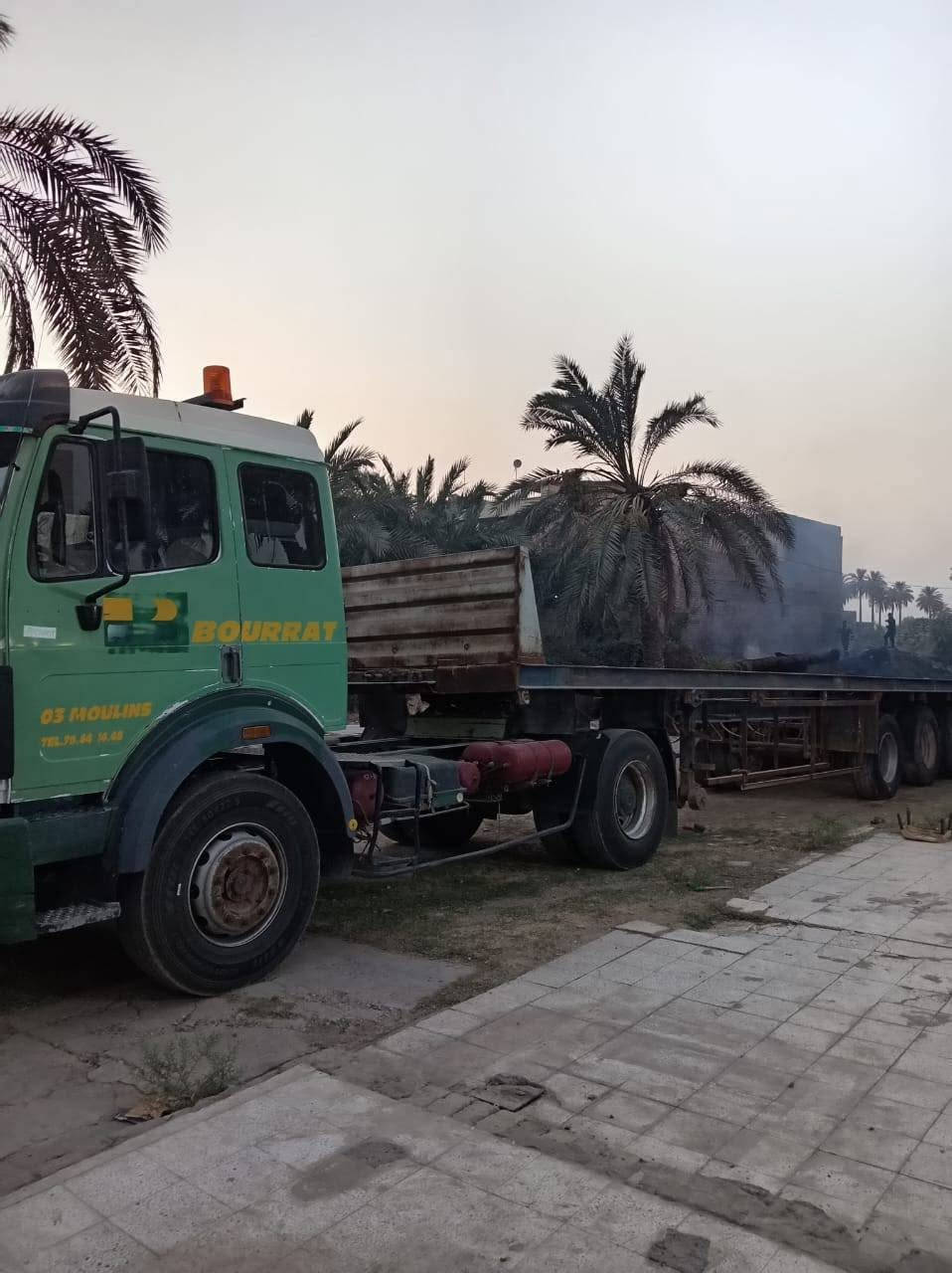 سلام عليكم كرواتي البيع موديل 93 مسجله تنكر بيع راس وعربانه شلع العربانه وربيه ثلاث محاور سياره تبريد شغال راس جاهز العمل تخم تاير سياره الماني بلادي المكينه سته سنويه صاقطه تحويل ثاني يوم 
المكان بغداد ابو غريب رقم ولاستفسار تصل ودلل ‏‪***********‬‏
سعر 165بيه مجال
