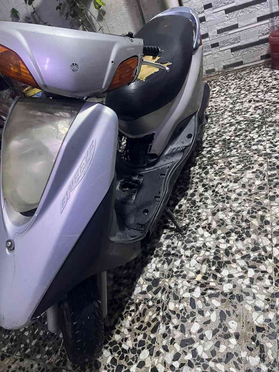 بريز للبيع سعرها مناسب 💸400وبيها مجال حك جيه كهربائيات كلها شغاله مكينتها تخبل تجي وتفحص رقم هاتف📞📱***********
