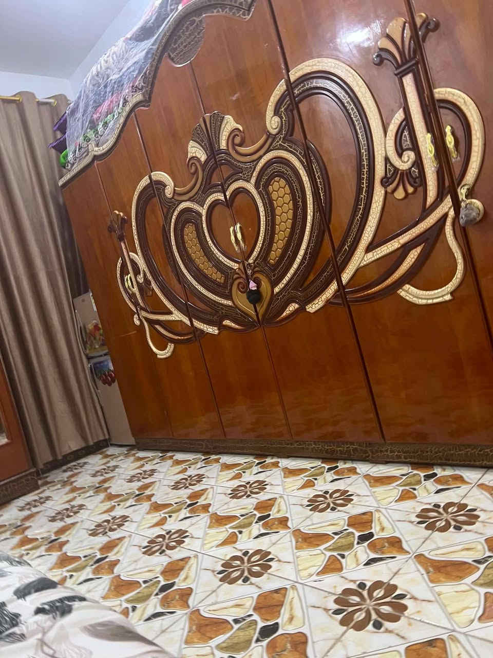 السلام عليكم غرفه عراقيه صاج الثكيل  نضيفه كلش هيه ولدوشك سعرهه 700 ***********
