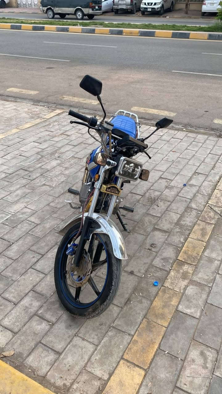 للبيع دراجة شايننك 5 كير 150cc – نظيفة وجاهزة للاستخدام
إذا تدور على دراجة مرتبة ونظيفة وتشتغل بيها على باب الله هاي تفيدك دراجة عملية وبيها شاشة كار بلي👌

🔹 الموديل: 2023
🔹 طالعة من الوكيل نهاية 2025
🔹 مرقمة باسمي
🔹 التحويل ثاني يوم 
شرط اول ما تاخذها نسوي عقد مروري 

📍 المكان: النجف – الكوفة
💰 السعر: 1,250,000 د.ع

🎥 موجود فيديو يوضح الدراجة وكل تفاصيلها بشكل واضح، حتى تشوفها على حقيقتها وتاخذ فكرة كاملة عنها قبل لا تجي.

📩  للاستفسار، مراسلة واتساب: ***********
