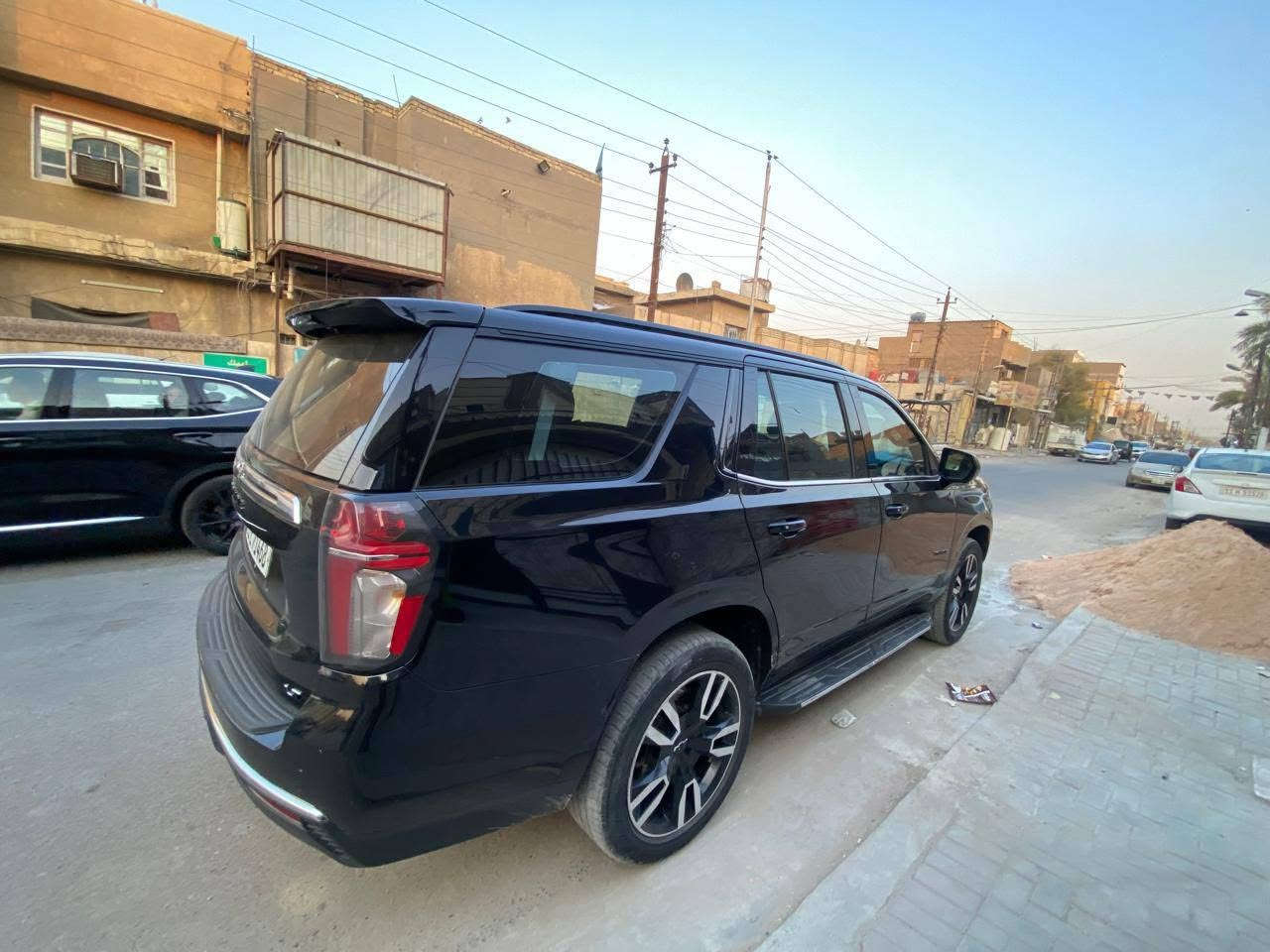 سلام عليكم تاهو 2022 LT بانوراما خليجي 5300 عليها سيرفس كامل بشركه منفوضه نفض بيها ملاحضه بلباب الخلفي موضحه بصور السعر 38 نص وبيها مجال للاستفسار الاتصال على الرقم *********** مكان السياره بغداد الدوره
