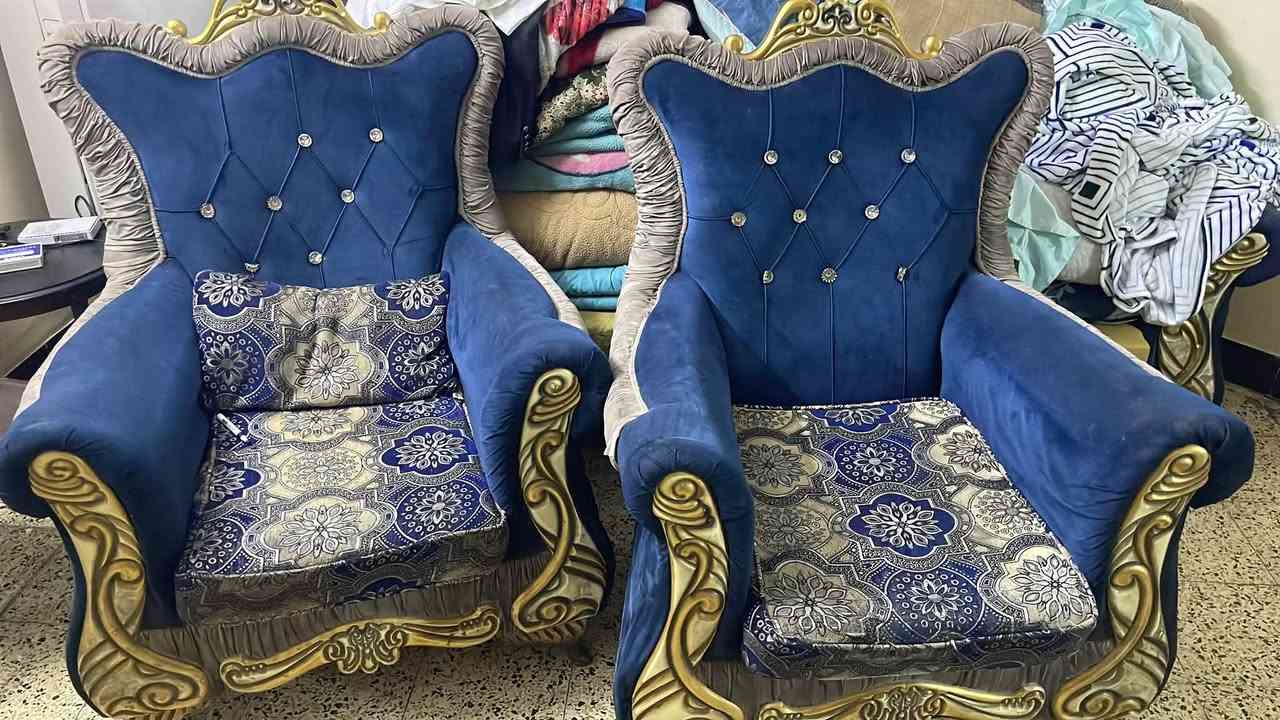 السلام عليكم
تخم 8 مقاعد 
السعر 150.000
لتواصل واتساب ***********
مكان بغداد
