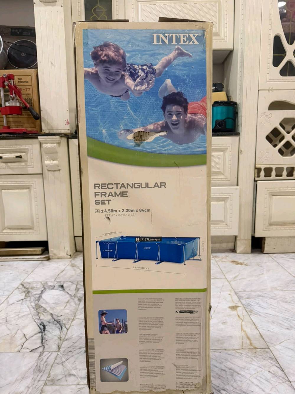 🏊‍♂️ للبيع مسبح INTEX أصلي – جديد لم يفتح

مسبح INTEX Rectangular Frame بإطار معدني، جديد تمامًا ولم يتم فتح الكرتون.

المواصفات:
• الماركة: INTEX
• النوع: Rectangular Frame Pool
• المقاس: 4.50 × 2.20 × 0.84 متر
• السعة: 7,127 لتر تقريبًا
• إطار معدني قوي ومقاوم للصدأ
• جدران من مادة PVC متعددة الطبقات
• مناسب للعائلة والاستخدام المنزلي والحدائق
• سهل التركيب والتفكيك
• جديد داخل الكرتون ولم يفتح

🔸 قابل للتفاوض بالمعقول.

للتواصل: ***********