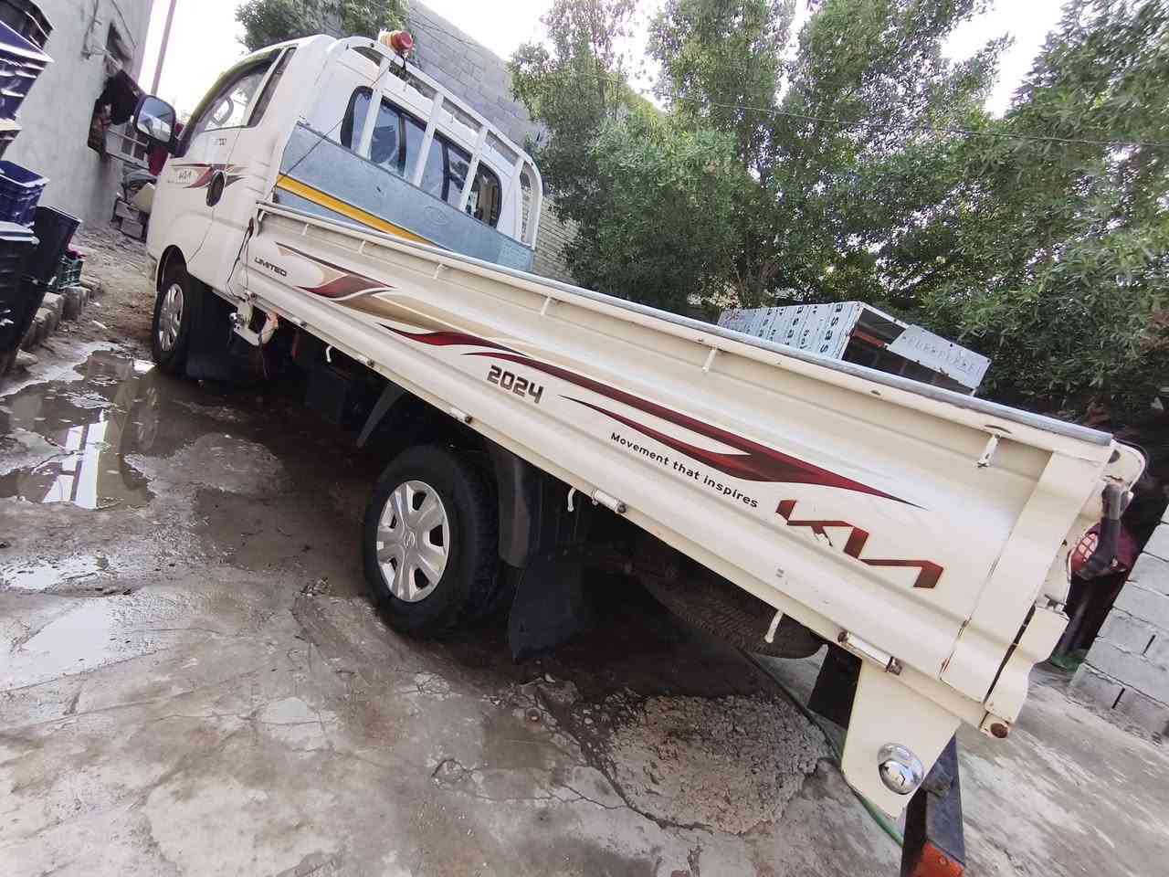 كيا موديل 2018مكفوله من كير وشاصي ومحرك وتبخير وتنقيص وكهربائيات محرك نضيف خير من الله تخم تاير جديد وسنويه لغايه 2029 الرقم واسط انكليزي  العنوان بغداد الامين الثانيه 
السعر 120 وبيها مجال 
الرقم ***********
