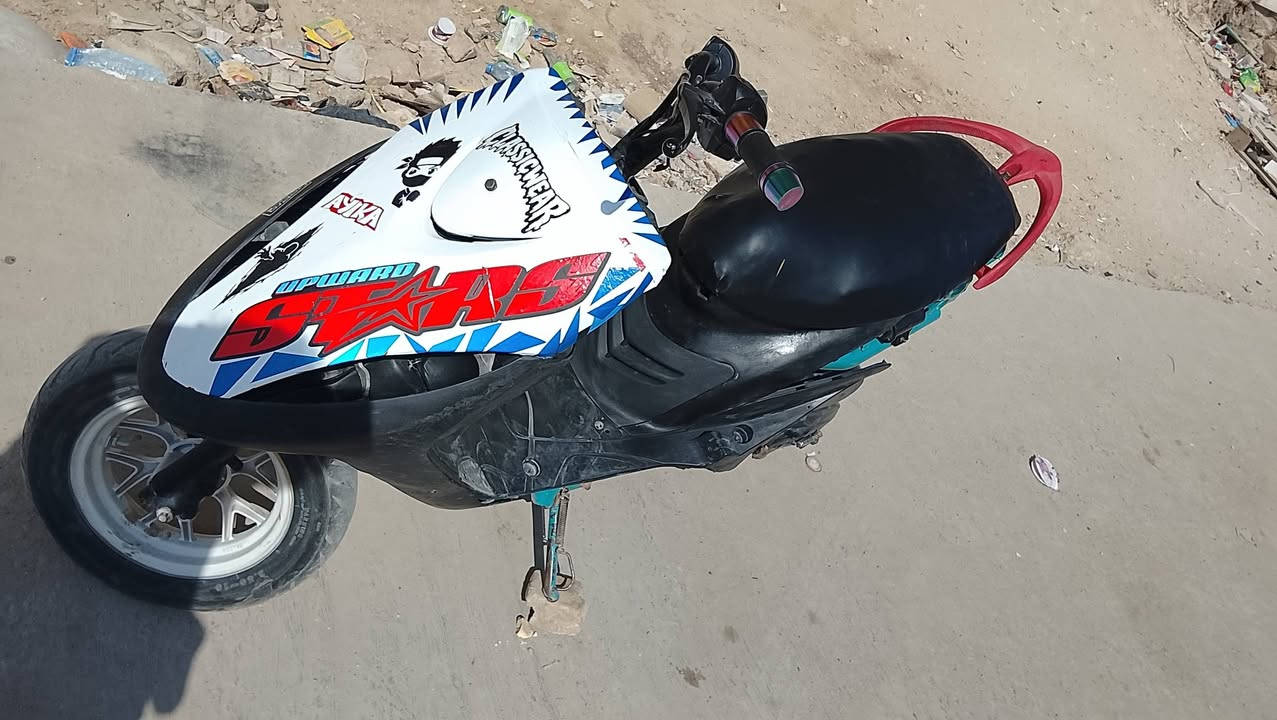 السلام عليكم  دراجه ماكس عدله حربيه نضيفه مابيه اي نقص دراجه كاملا مكاملا دراجه نكره سلف وهندر سعر 350 وبيه مجال 
دراجه مفتوحه بس ولفات شرط  بوشه 49 
مكاني سوك الشيوخ تواصل  ***********
