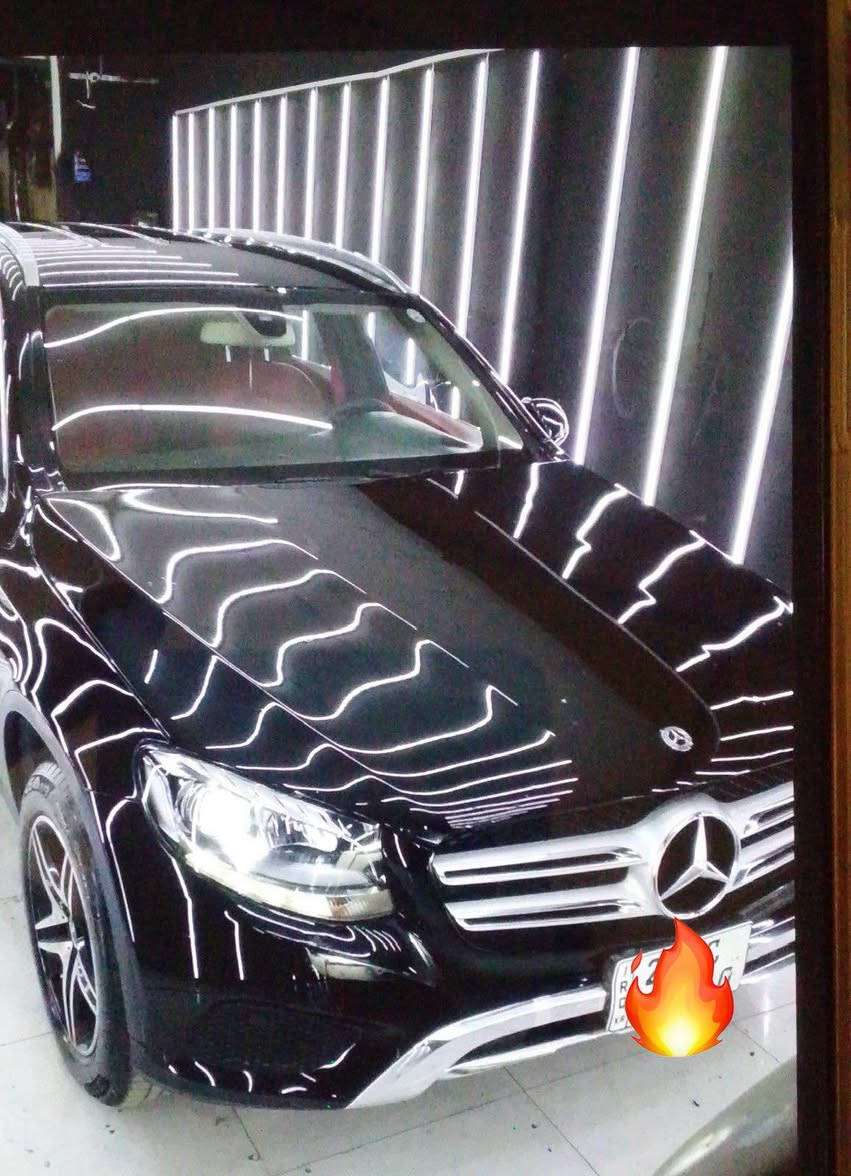 Mercedes Benz 2016  GLC 300
دوپارچەی بۆیاخە بۆنیت جاملخ 
فول فولە 
ماشااللە لەجوانی ئەو سەیارەیە
لەسەر دەقی شەریکە ماوە 
رەقەمووسەنەوی تازەیە
بۆزانیاری زیاتر پەیوەندی بکەن .

GLC 300
2016
رقم اربيل 
قطعتين بونيد ونص جاملخ سبخ
***********
*********** السليمانية, العراق
