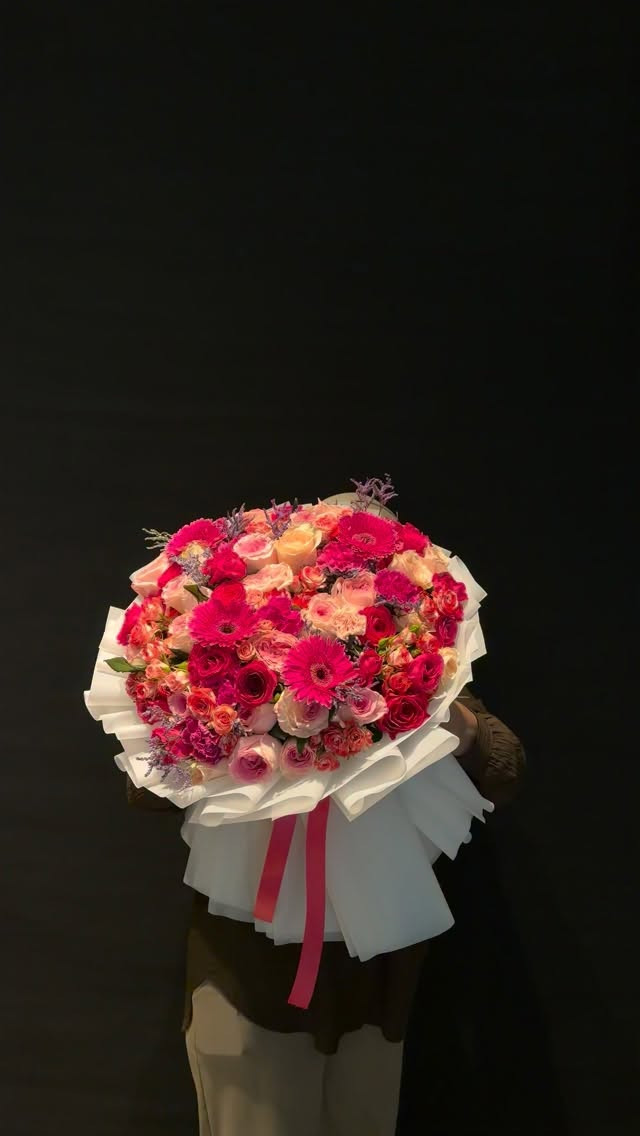 اجمل باقه خطوبه بلعـالم 🤍🌿#ورد #flowers

