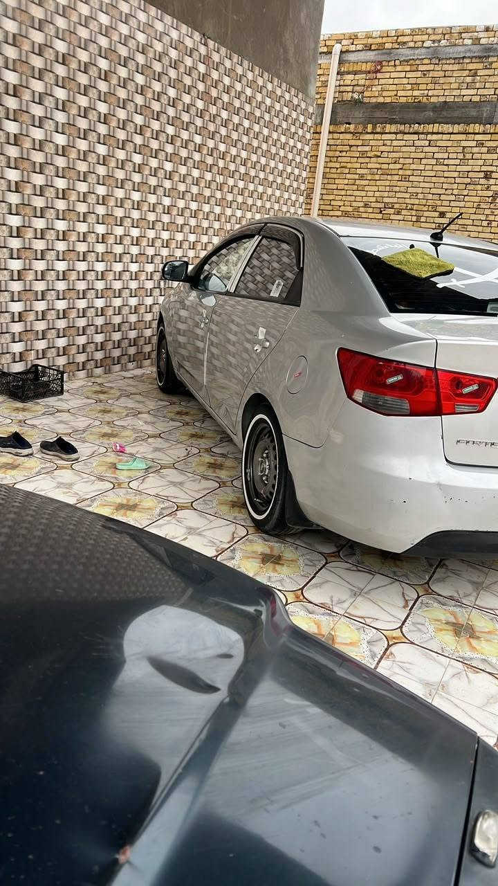 سيراتو خليجي موديل 12 رقم نجف انگليزي بسمي مكينة توني شادها مكفوله تبريد ثلج تخم تاير السيارة جاهزة بيها رشات صبغ وبيها قطع تبديل

مكاني ذي قار سوق الشيوخ 

السعر 75

مكلف بالنشر 

***********
