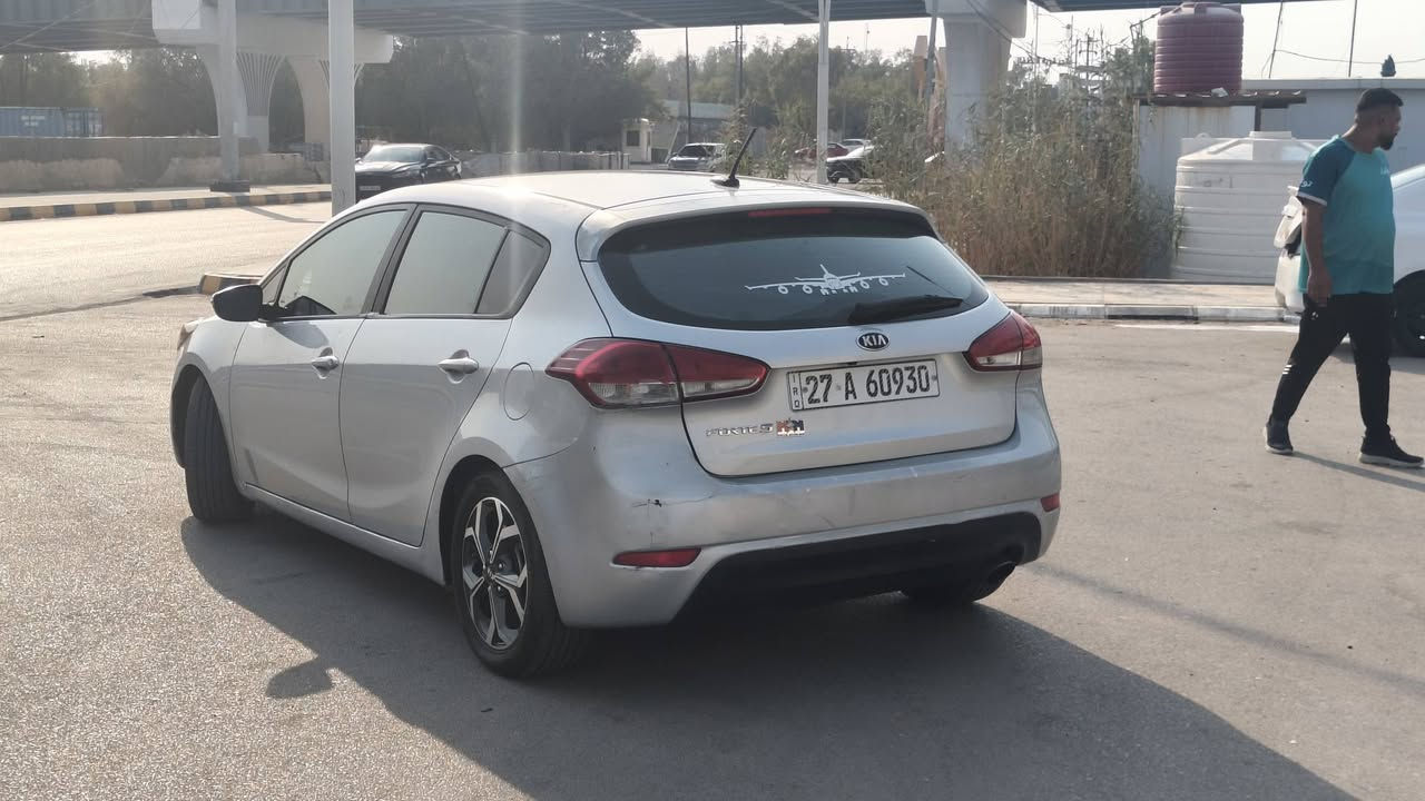 مكينة ٢٠٠٠ جي دي اي
محرك وكير طك الكارتون 
فول تحكم ستيرن 
قطعتين تبريد 
حداديه كارتون 
باتري جديد 
تخم تاير جديد
منظومة مي جديده
منظومة بانزين جديده
ادامة كامله بلكات مجاول جويتر 
اضافات 
مروحة تبريد اضافيه
زنون عالي 
داش كام 
سياره متصرف عليها ربع 
بيها بمريكا دعاميه اماميه فقط 
وبالعراق بارد الجاملغ الخلفي وتبديل باب خلف السائق 
قفل 85 
*********** ناصرية مركز
