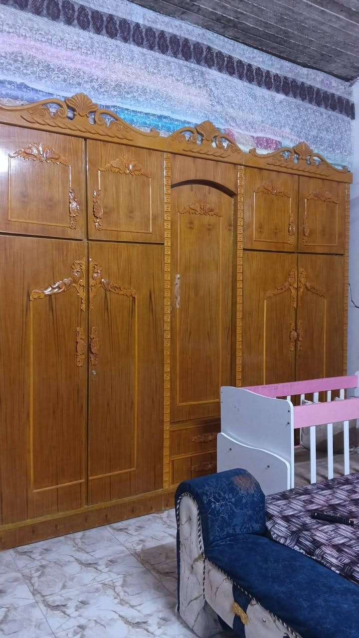غرفه ابراج • عليها مجال