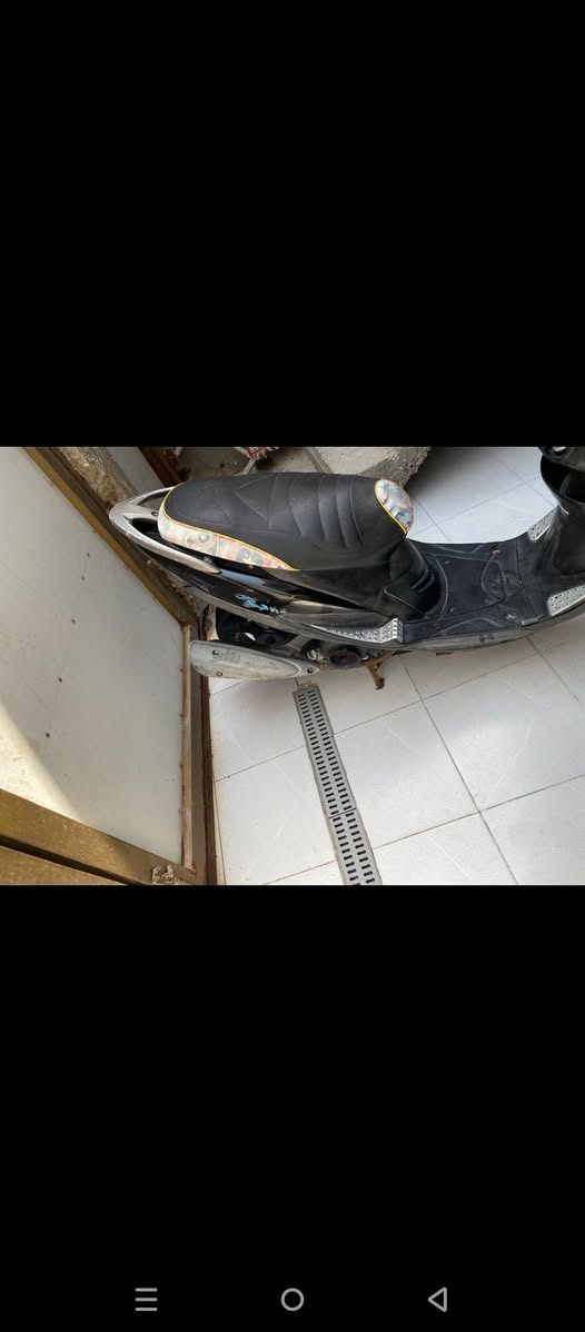 السلام عليكم دراجه ماكس عدله للبيع دراجه نضيفه ما مفتوحه بعده عل لبلاد كهربائياتهه كله شغاله نكره سلف العنوان البصره التنومه السعر 850وبيهه مجال رقم *********** البصرة, العراق
