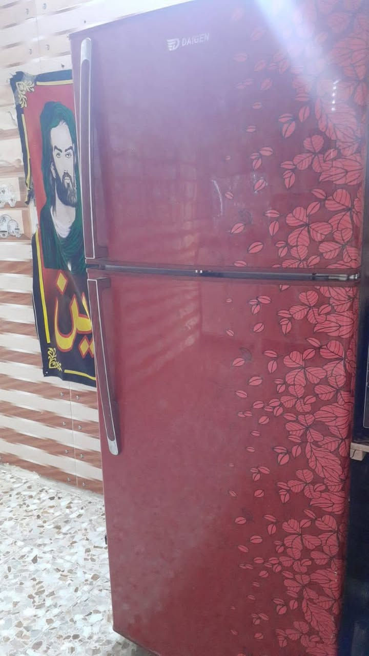 السلام عليكم
ثلاجه ١٨ قدم للبيع الفريز يجمد بس الباب الجوه بروته قليله (بيه مشكله)
حي الملاد
***********

