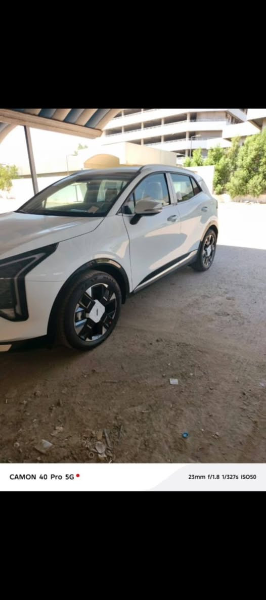 السلام عليكم
(للبيع فقط اعتذر عن المراوس)  وبيع مستعجل جدا جدا

((كيا سبورتاج موديل 26 خليجي ))سياره فول ماعده بانوراما 

          

مكفوله كفاله عامه ماعده رصعه بل باب خلف الصدر كما موضح في الصور 

بصمة تشغيل وبصمة فتح أبواب وتشغيل عن بعد.

لون ابيض  لون مميز.

محرك 2500 ماشيا شي قليل اخت الزيرو 700

داخل صحراوي  مطعم بلون الأسود 

كشنات قماش  وكهرباء تدفئةVIP.

رادارات أمامي وخلفي وجانبي ونقطة عمياء وأشاير بالمري.

كيجات ديجيتال وشاشة متصلة تاب تدعم كار بلي.

تبريد قطعتين.

الدشبول لمس وشاحن واير ليس.

ويل كب كروم 19 ومري  لون ابيضّ.

سايد بريك بصمة .

جام اوتو .

نظام سونار وحساسات خلفية .

اربع أنظمة قيادة .

وباقي المواصفات معروفة 

مكان السيارة بغداد  للاستفسار الاتصال على الرقم التالي

     ***********

السعر خاص واتساب
