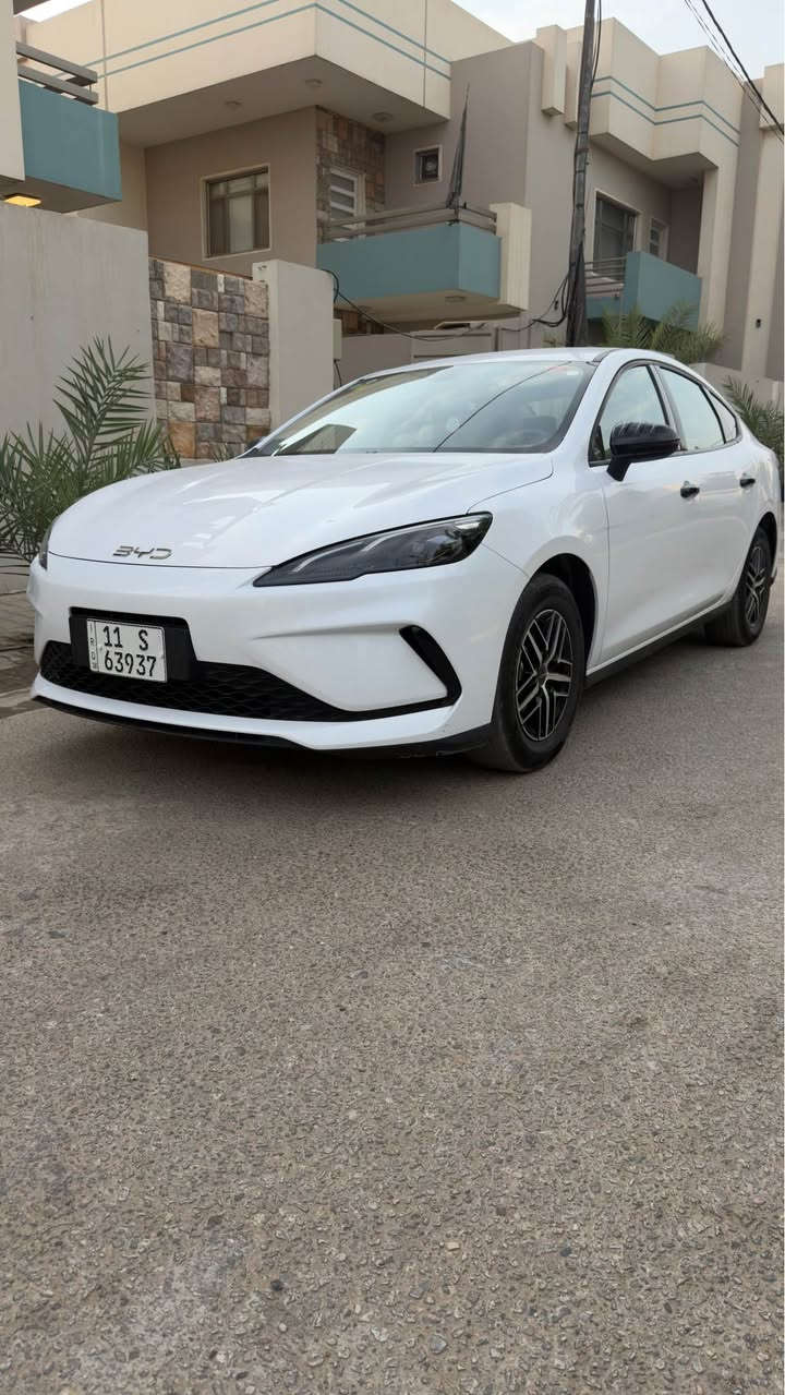 Byd2025 سي ال فايف رقم بغداد بسمي. سياره مكفوله

ماشيه 27 الف كامل شحن وبانزين 

سياره ويل كب  وحساسات وشاشه وموصفاته معروفه 

. بيها بس 3 اصابع رصعه مرجع بارد بجاملغ الامامي جه السايق 
تمشي 60 كيلو بشحنه كير طرح 

رايده 20500 عشرين مليون وخمسميه وبيها مجال للطيبين 

*********** النجف, العراق
