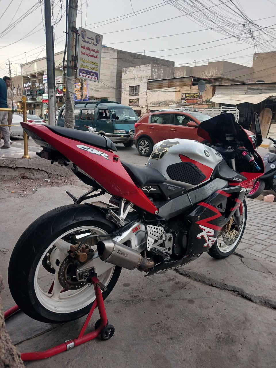 سلام عليكم دفل 954 للبيع الدراجه بيه صوت زنجيل اوراقه الدراجه كامله مكمركه 7 اوراق اصولي كهربائيات كله شغاله سعره 1800 مكان الدراجه بغداد الدوره اي استفسار على الرقم ***********
