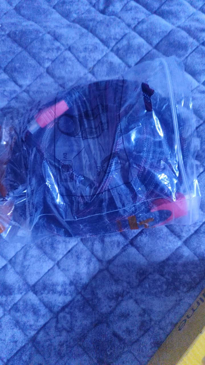بلي ثري سلم شغال ونضافه مثل ما موضح. بدلت معجون وما انحلت مشكله الحراره مع يدتين تجاريات شغالات بيهم نقص وثلاثه عطلانين 

السعر 70 وبي مجال بسيط الي يكسر بالسعر لا يعلق🖤

للتواصل واتس حصرا: ***********
