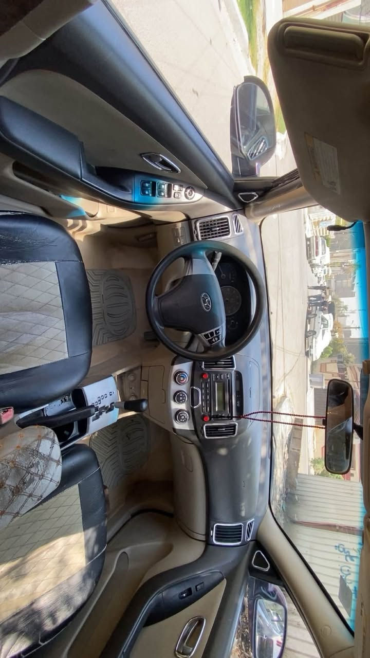 السلام عليكم النتراء موديل 7 حجم المحرك 2000دوش ورد مريكي حادثها بس بابين الصدر
بدون ضرر سياره جاهزا بدون صبغ كير محرك حداديه 
رقم بغداد سنويه ل 29 مشروع وطني جاهزا السياره
سعر  77  وبيها مجال بسيط تصال ***********
