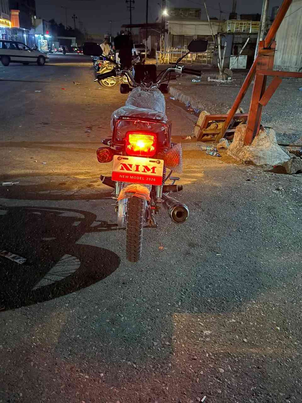 سلام عليكم شباب ايراني نامه متياز 2026 دراجه صفر صار عشر ايام من طلعته كلشي شغال بيه
سعره 750 بي مجال للطيبن رقم *********** بي وتساب
