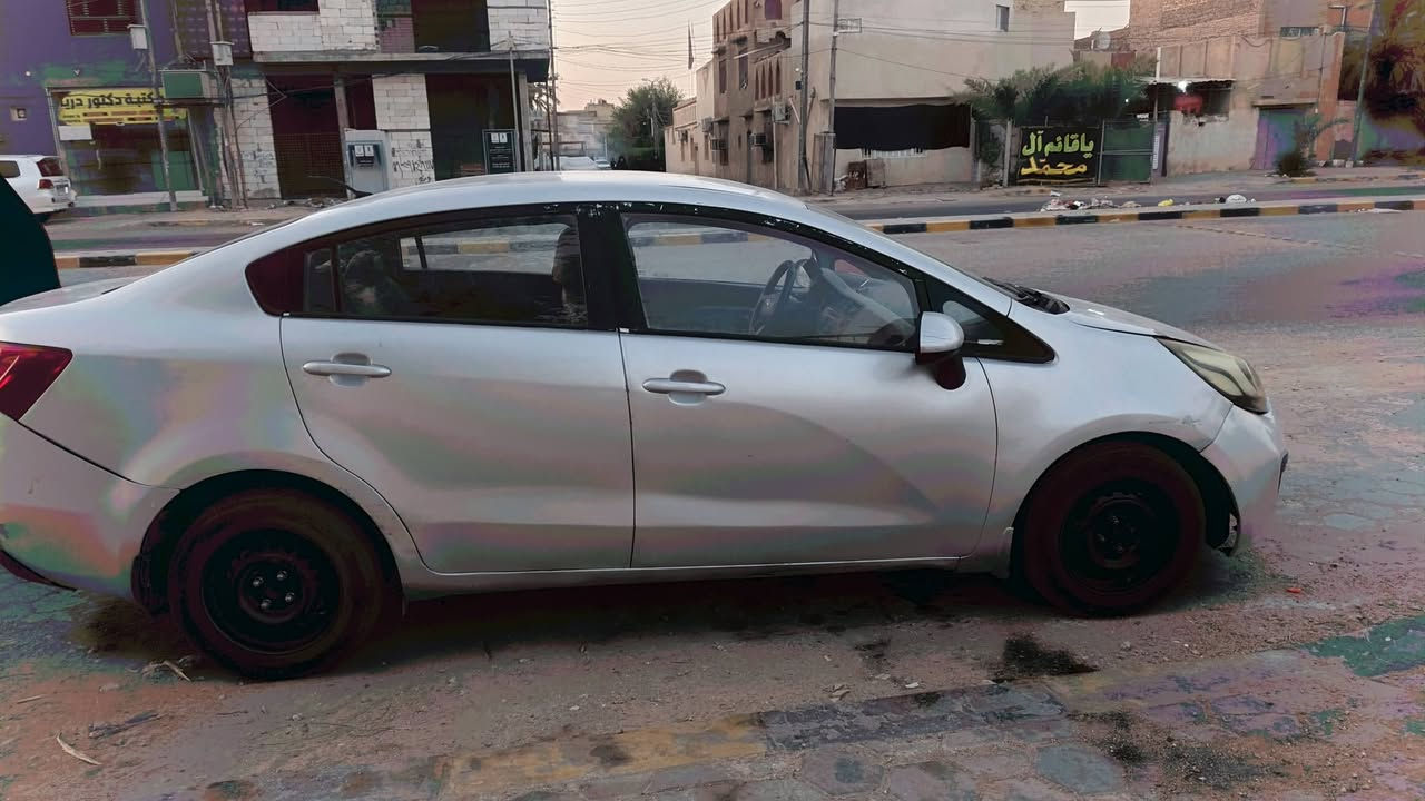 كيه ريو مديل 2015سياره مصبوغه عام سعرها ب 70وبيها مجال اتصال على رقم *********** مكانها نجف حي الشعراء
