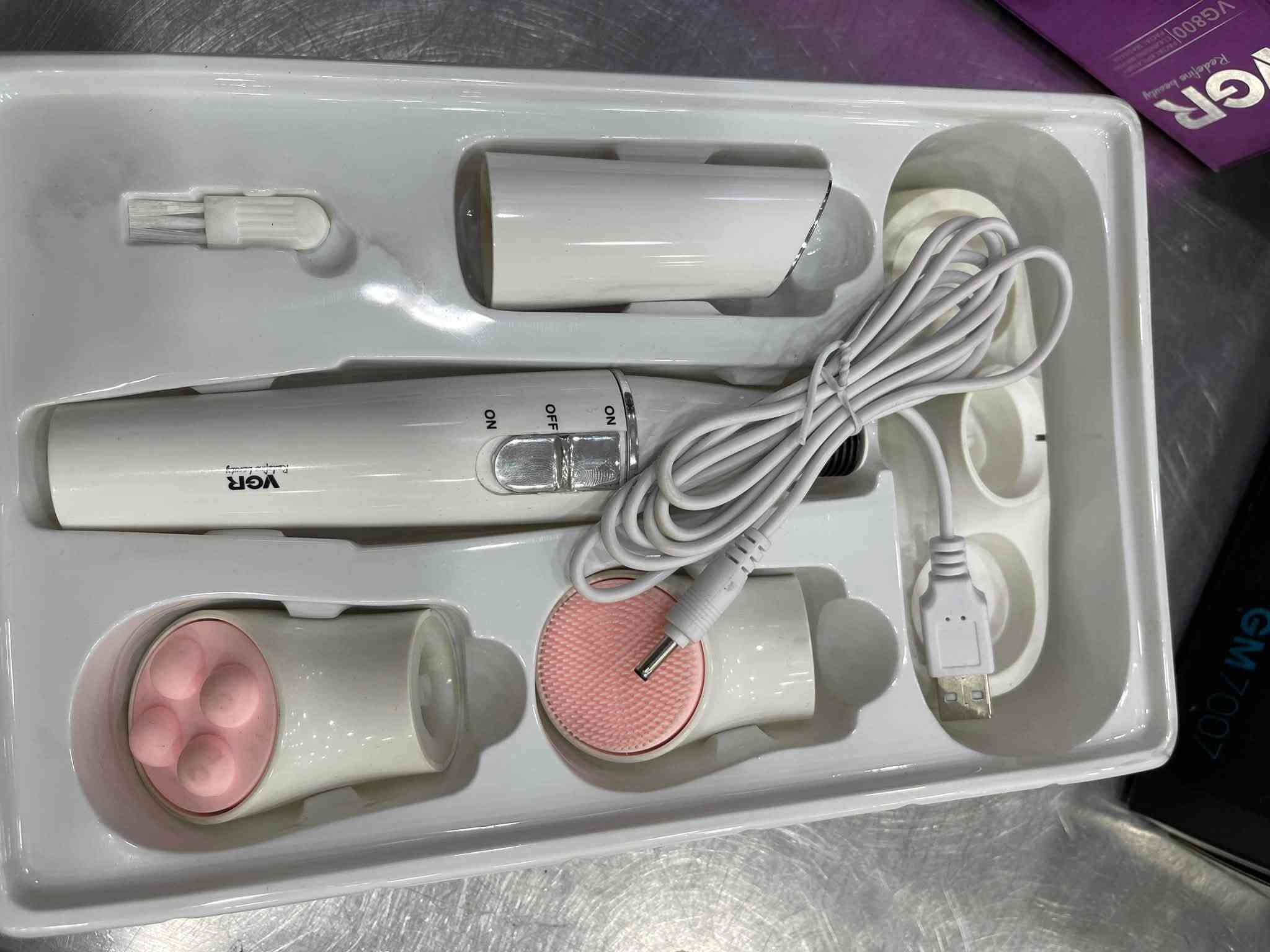 مستحضرات تجميل • لا تفاصيل