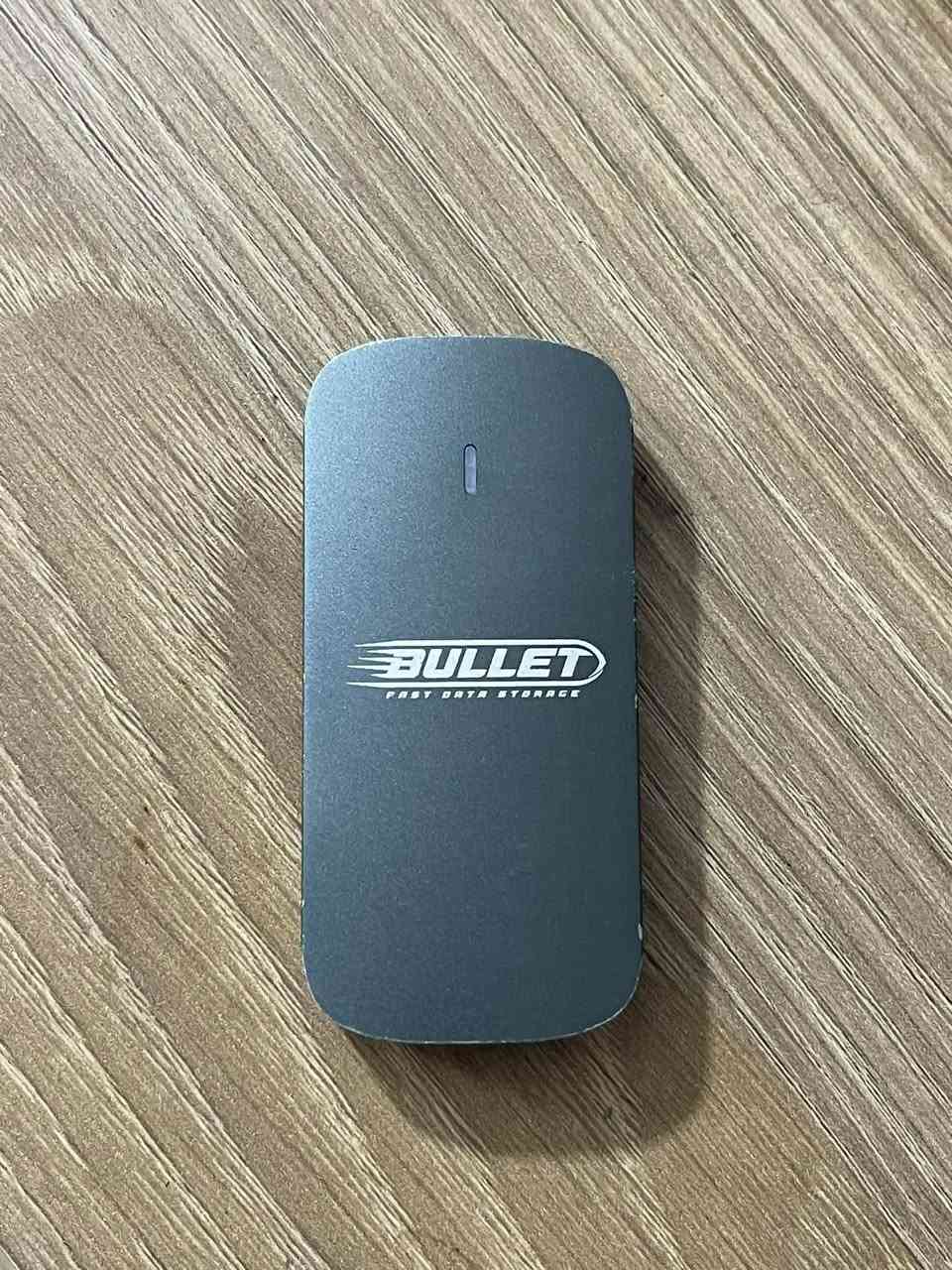 هارد ssd خارجي لبيع واحد تيرا نظيف جداً مستحدمه مرتين او ثلاث
واتساب ***********

نص مكتوب في الصور:
- BULLET FAST DATA STORAGE PORTABLE SSD 1TB Interface : Type-C NAND Flash : 3D TLC Sequential Read (Max*) : Up to 500MB/s Sequential Write (Max*) : Up to 450MB/s Operating Temp : 0°C to 70°C Storage Temp : -20°C to 75°C Warranty : 3 Years