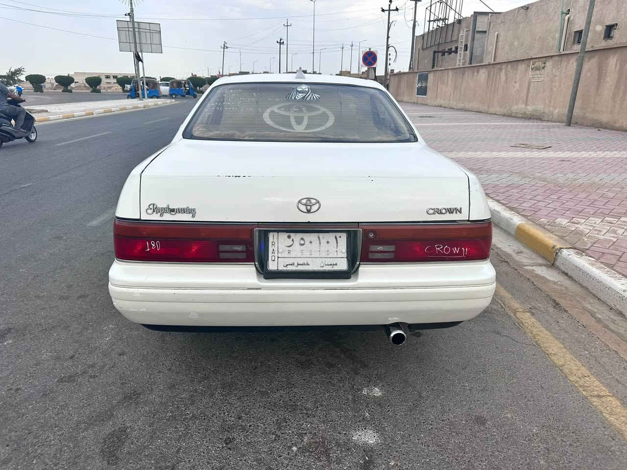 #للبيع
تويوتا كراون / بطه

موديل / 1995

مكفوله أصوليات وعيب شرعي

كير ومكينه وأكسل مكفولات

حداديه وتخم تاير جدد

تبريد ثلج

كهربائيات جاهزه

ميسان مشروع وطني سنويه جديده تحويل مباشر

السعر / 48$ وبيهه مجال

العنوان/ واسط

للاستفسار/ ***********
